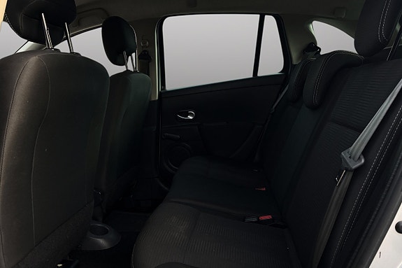 Renault Clio 12 of 21