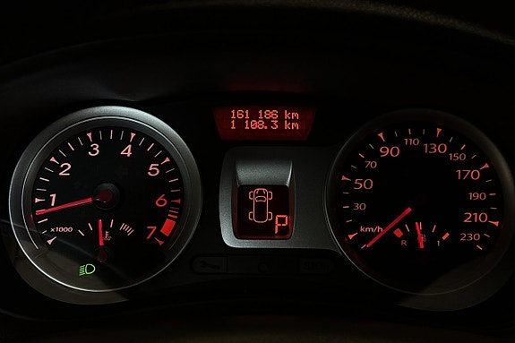 Renault Clio 15 of 21