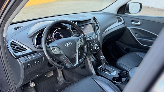Hyundai Santa Fe 7 of 23
