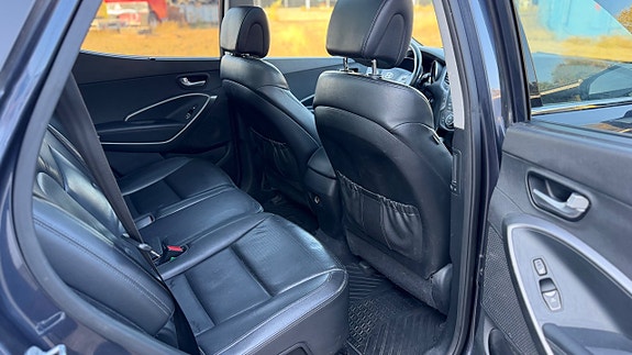 Hyundai Santa Fe 10 of 23
