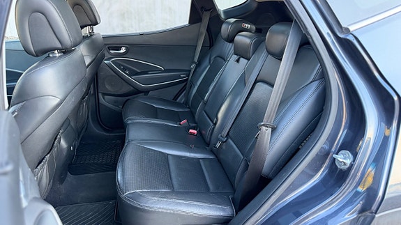 Hyundai Santa Fe 11 of 23