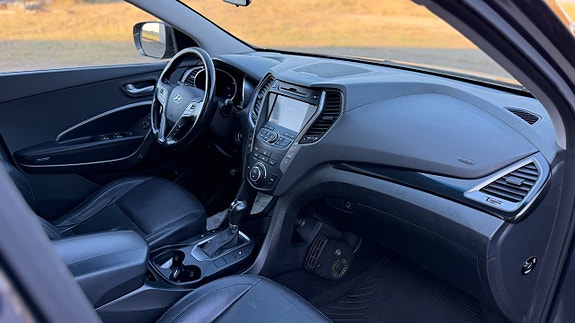 Hyundai Santa Fe 13 of 23