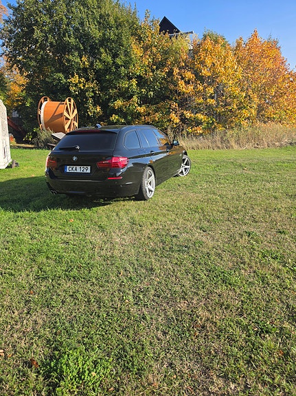 BMW 520d 4 of 14