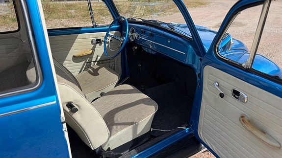Volkswagen 1500 17 of 23