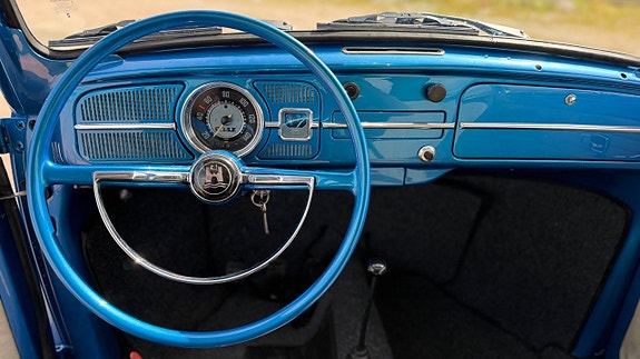 Volkswagen 1500 16 of 23