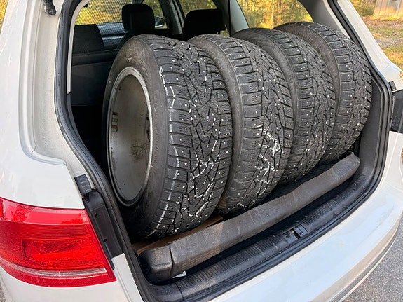Volkswagen Passat 6 of 25