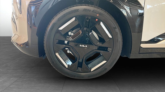 Kia EV3 9 of 19