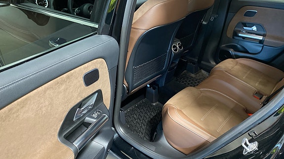 Mercedes-Benz GLA250 e 7 of 7