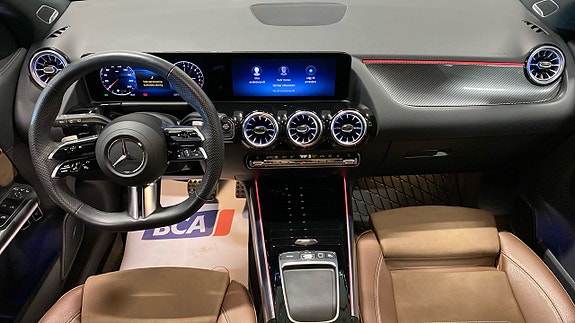 Mercedes-Benz GLA250 e 6 of 7