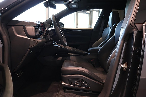 Porsche Macan GTS 13 of 19