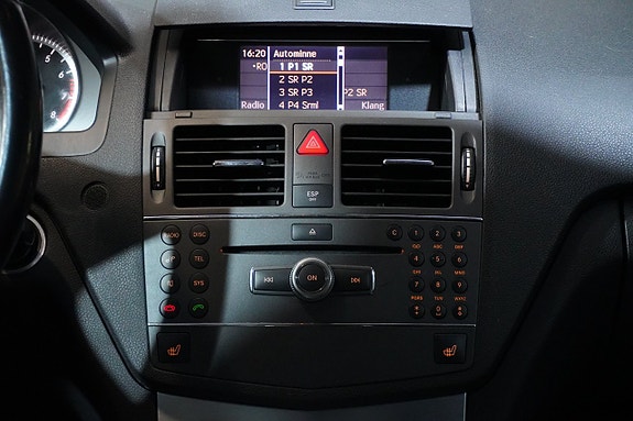 Mercedes-Benz C180 15 of 24