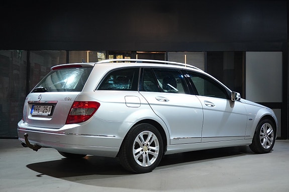 Mercedes-Benz C180 4 of 24