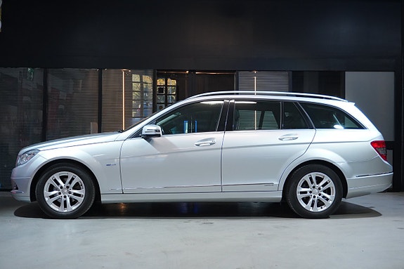 Mercedes-Benz C180 3 of 24