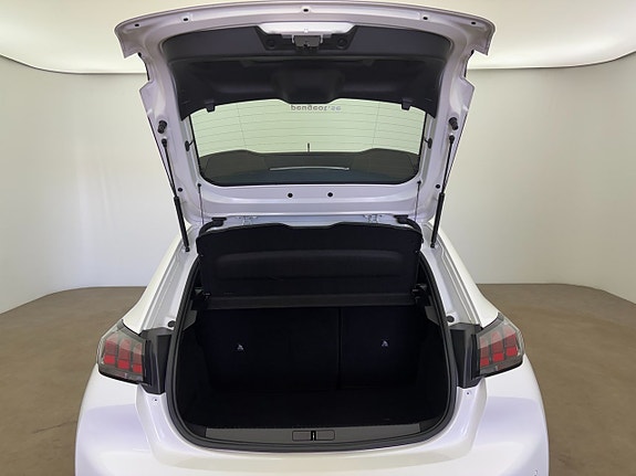 Peugeot 208 10 of 25