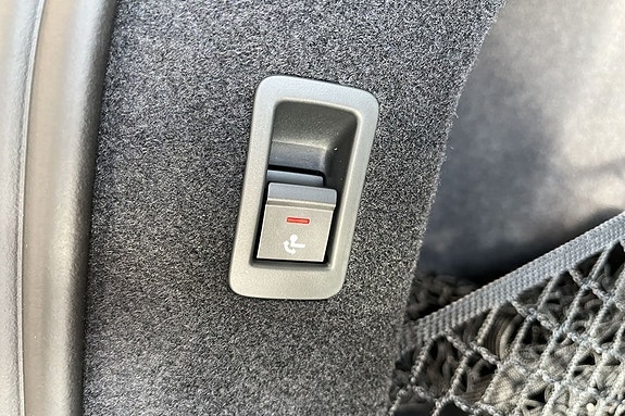 Audi A6 e-tron 13 of 15
