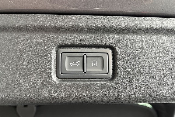 Audi A6 e-tron 14 of 15