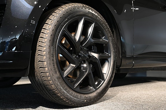 Land Rover Range Rover Sport 10 of 30