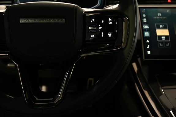 Land Rover Range Rover Sport 19 of 30