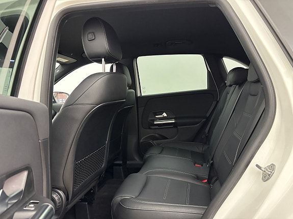 Mercedes-Benz B250 e 13 of 24