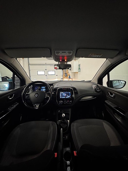 Renault Captur 8 of 14