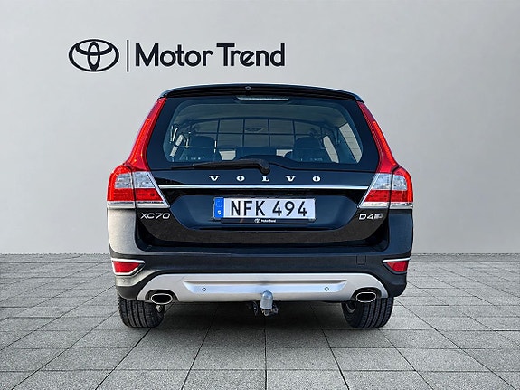 Volvo XC70 4 of 25
