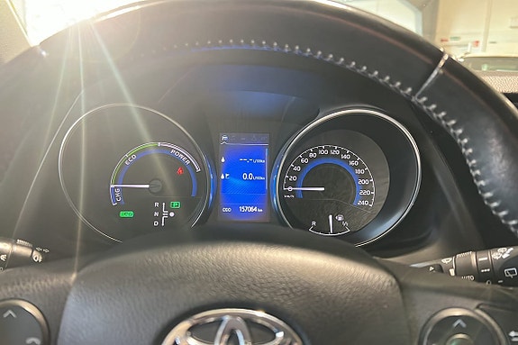 Toyota Auris 9 of 14
