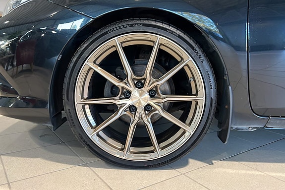 Toyota Auris 5 of 14