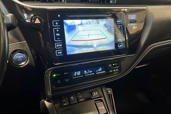 Toyota Auris 10 of 14