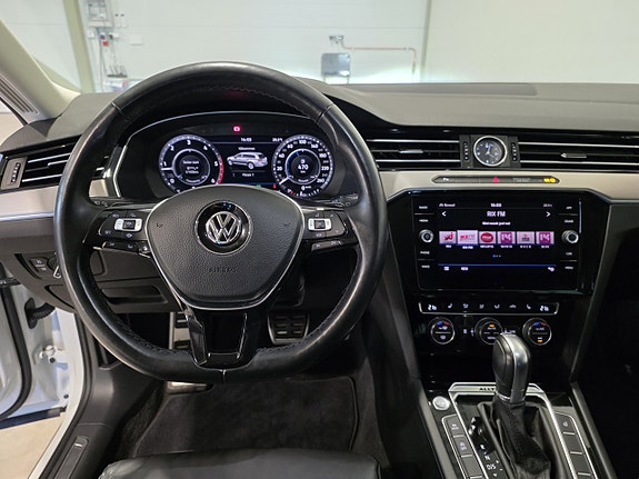 Volkswagen Passat Alltrack 6 of 28