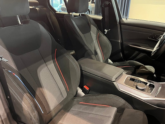 BMW 330e 14 of 17