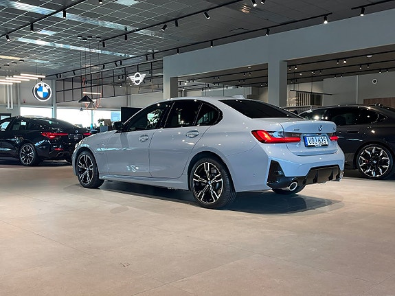 BMW 330e 6 of 17