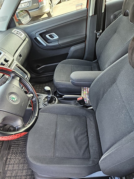 Skoda Fabia 6 of 12