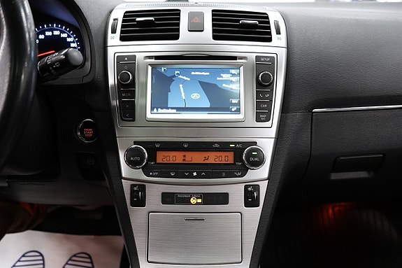 Toyota Avensis 22 of 26