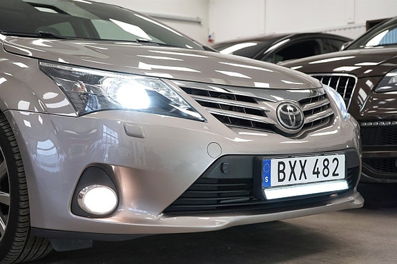 Toyota Avensis 9 of 26