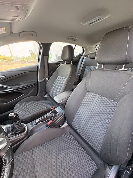 Opel Astra 9 of 9
