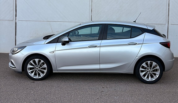 Opel Astra 2 of 9