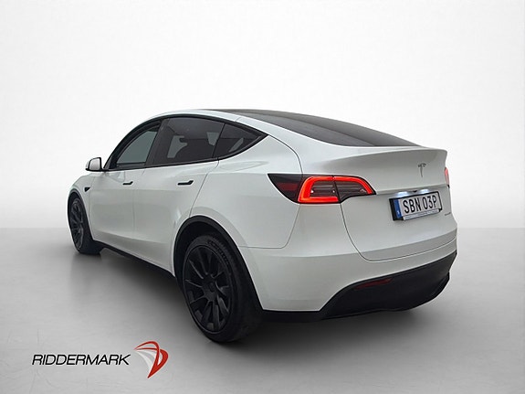 Tesla Model Y 6 of 30