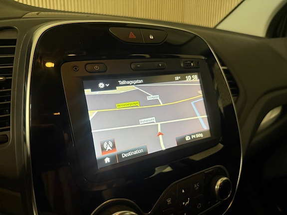 Renault Captur 21 of 27