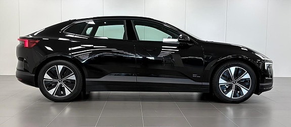 Polestar 4 4 of 17