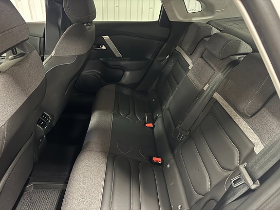 Citroen C4 X 11 of 19