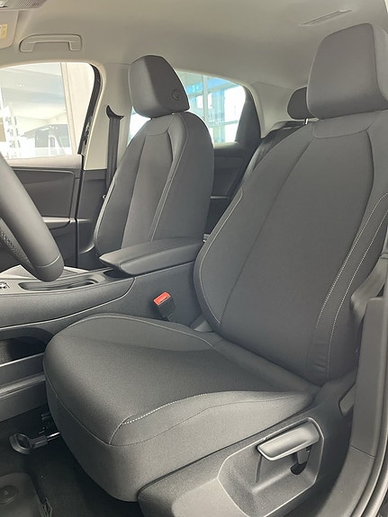 Volkswagen Polo 9 of 14