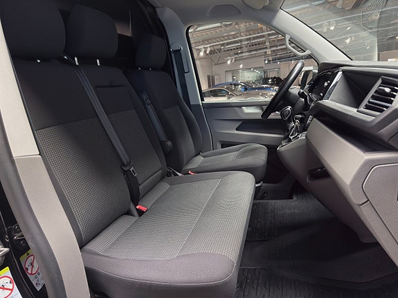 Volkswagen Transporter 18 of 21
