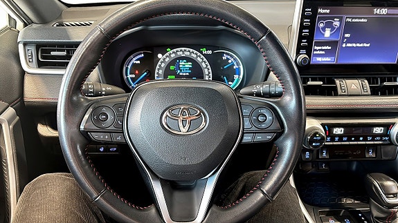 Toyota RAV4 13 of 17