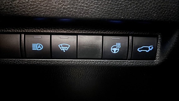 Toyota RAV4 17 of 17