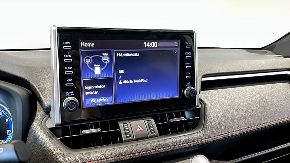 Toyota RAV4 12 of 17