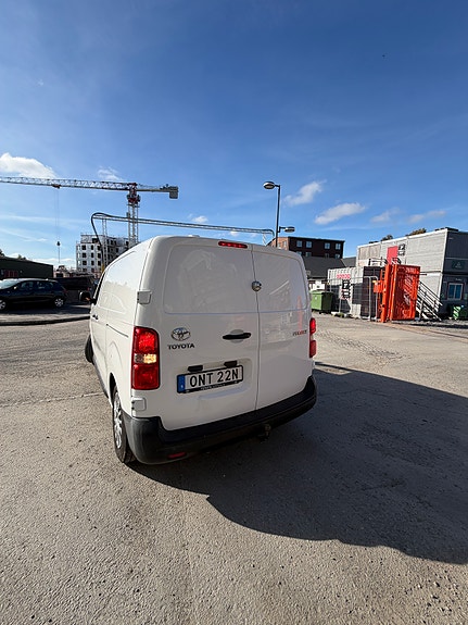 Toyota Proace 4 of 11