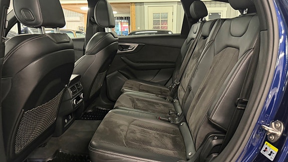 Audi Q7 9 of 10