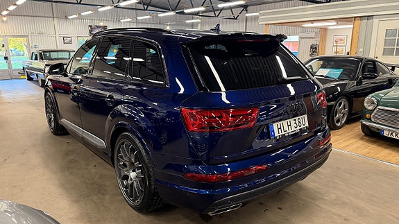 Audi Q7 6 of 10