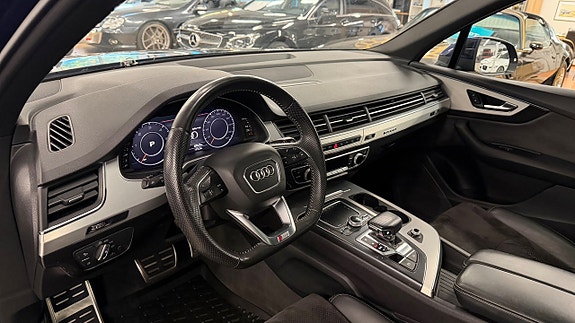 Audi Q7 8 of 10