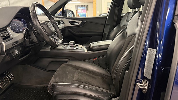 Audi Q7 7 of 10